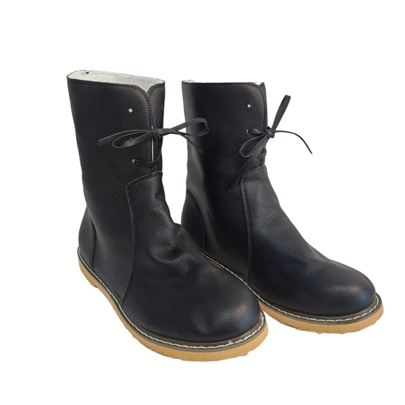 Women's Black Faux Leather Faux fur Lined Light Weight Boots Size 9 New - Picture 1 of 8